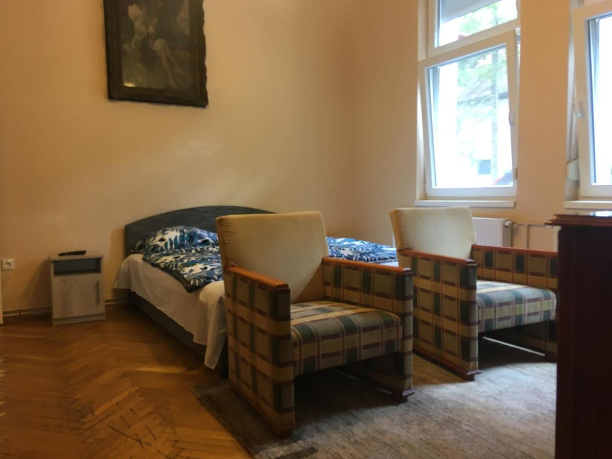 Honved Apartmanhaz Balatonlelle Exteriör bild