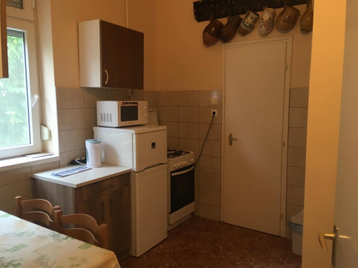 Honved Apartmanhaz Balatonlelle Exteriör bild