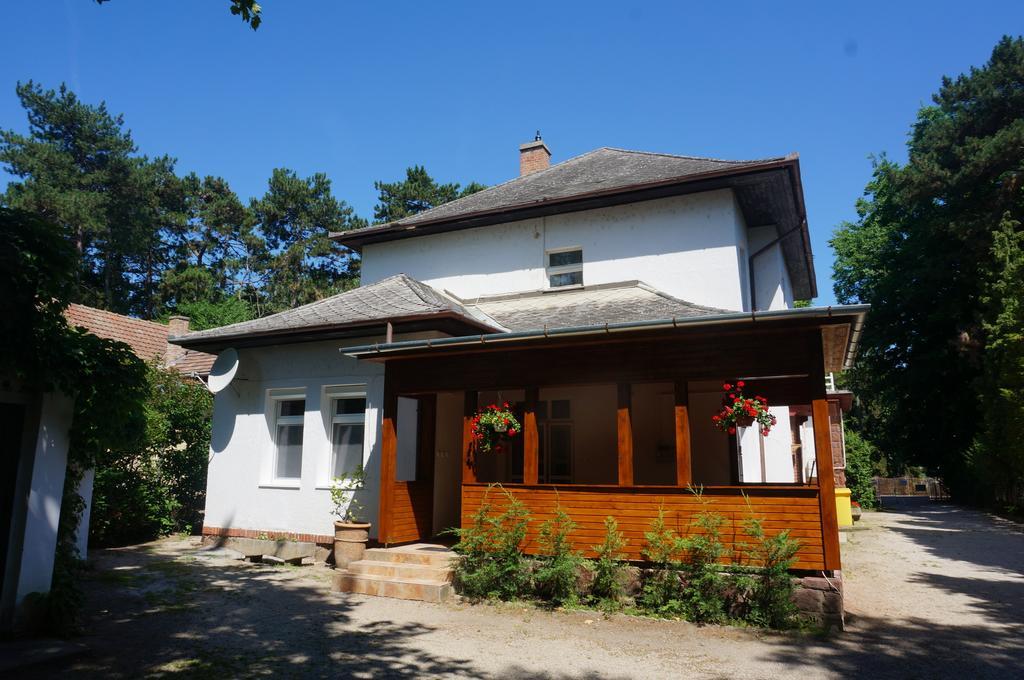 Honved Apartmanhaz Balatonlelle Exteriör bild